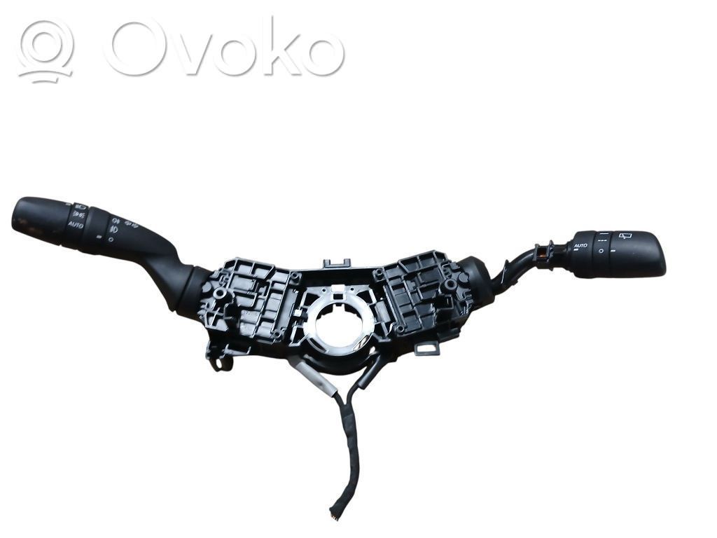 Toyota Yaris Cross Wiper turn signal indicator stalk/switch 