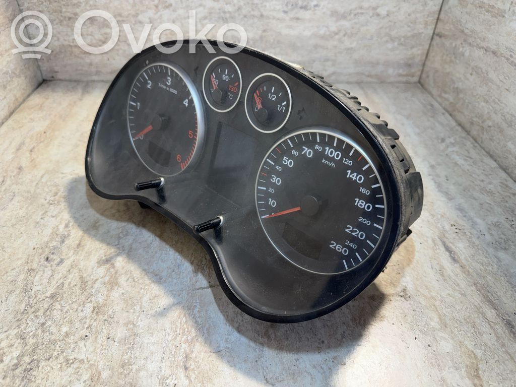 Audi A3 S3 8P Nopeusmittari (mittaristo) 