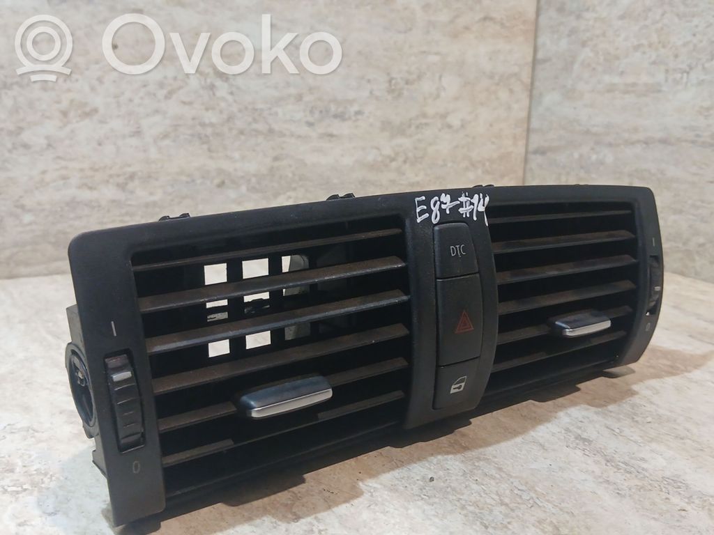 BMW 1 E81 E87 Griglia di ventilazione centrale cruscotto 