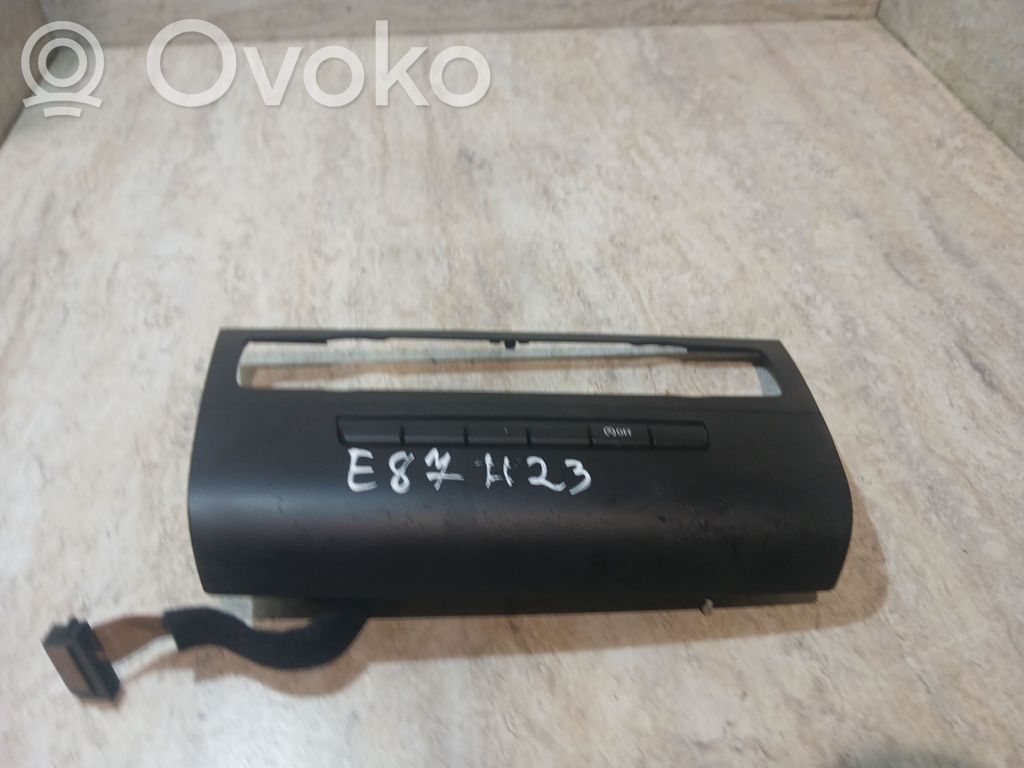 BMW 1 E81 E87 Otros repuestos del interior 
