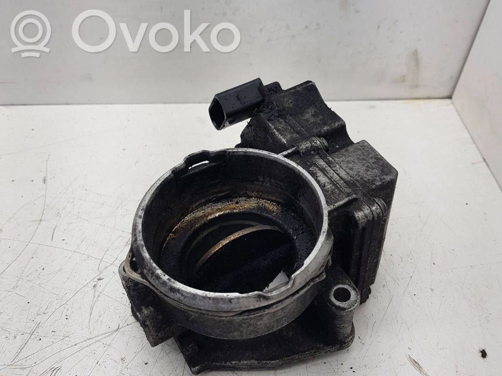 Volkswagen Golf V Throttle valve 