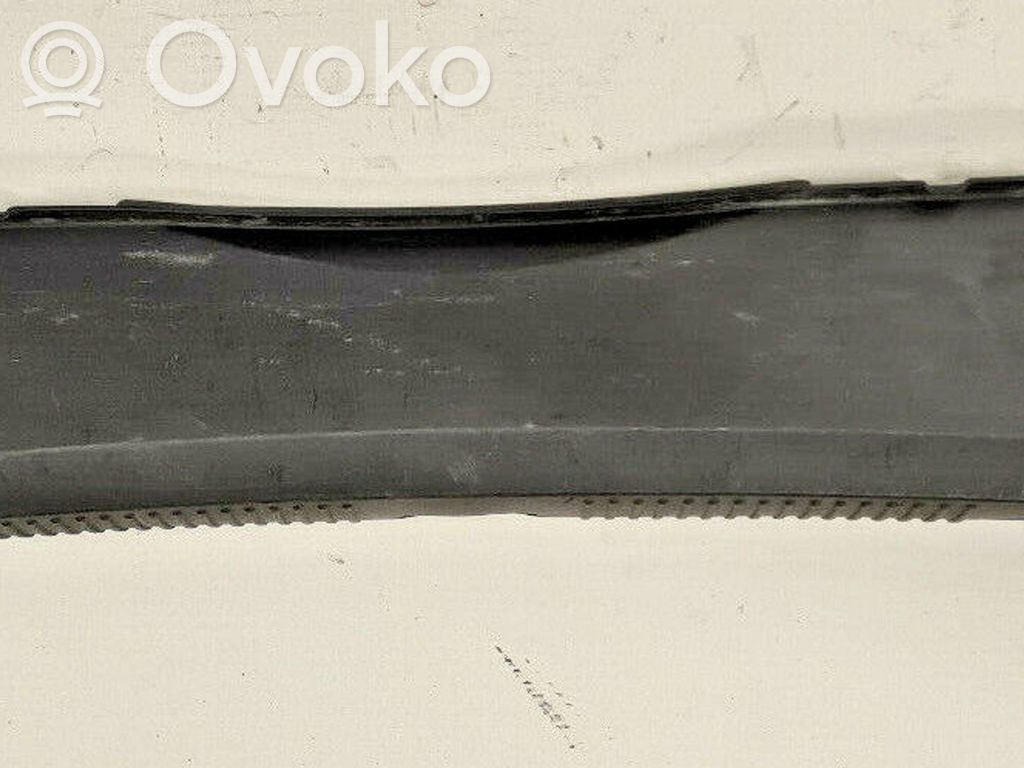 Osłona pasa bagażnika   1525971
