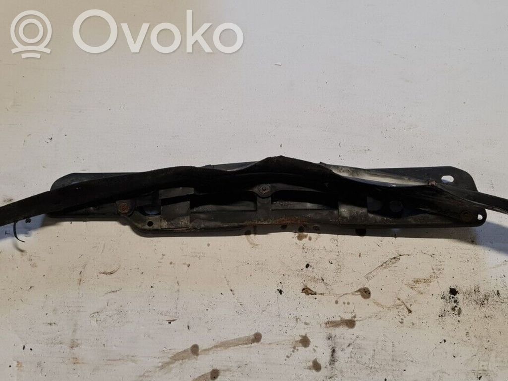 Front bumper lip   5288792AB