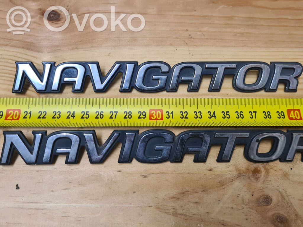 Gamintojo ženkliukas/ modelio raidės
