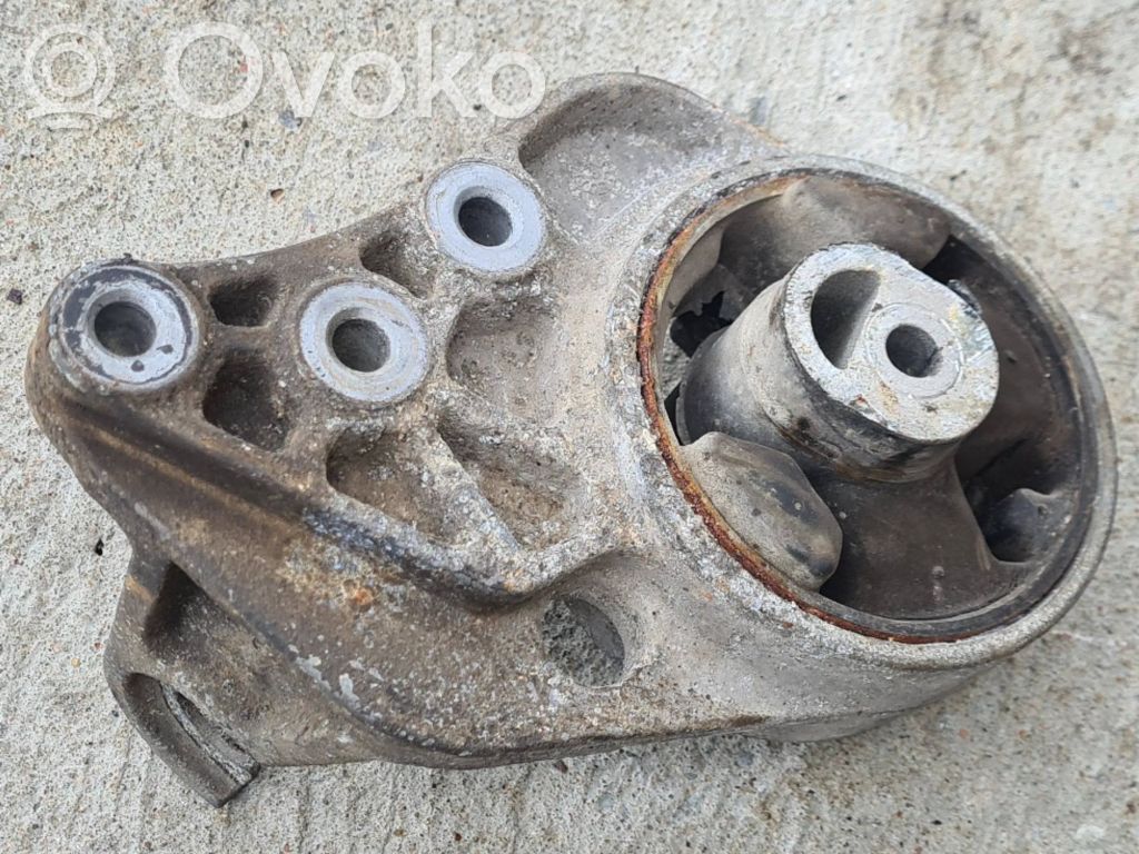 Engine mounting bracket   4612665,4612333,4612386