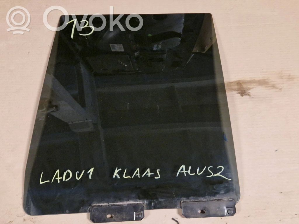 Takaoven ikkunalasi