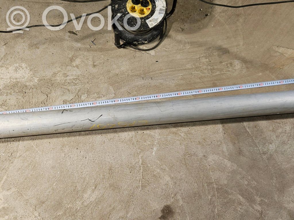Chevrolet Express Kardanas komplekte 