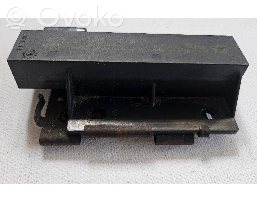 Antenos stiprintuvas   68067753AA