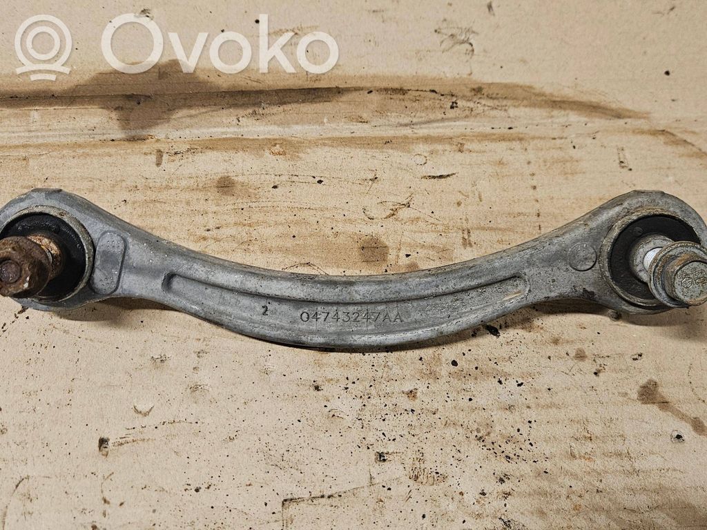 Chrysler 300 - 300C Rear upper control arm/wishbone 