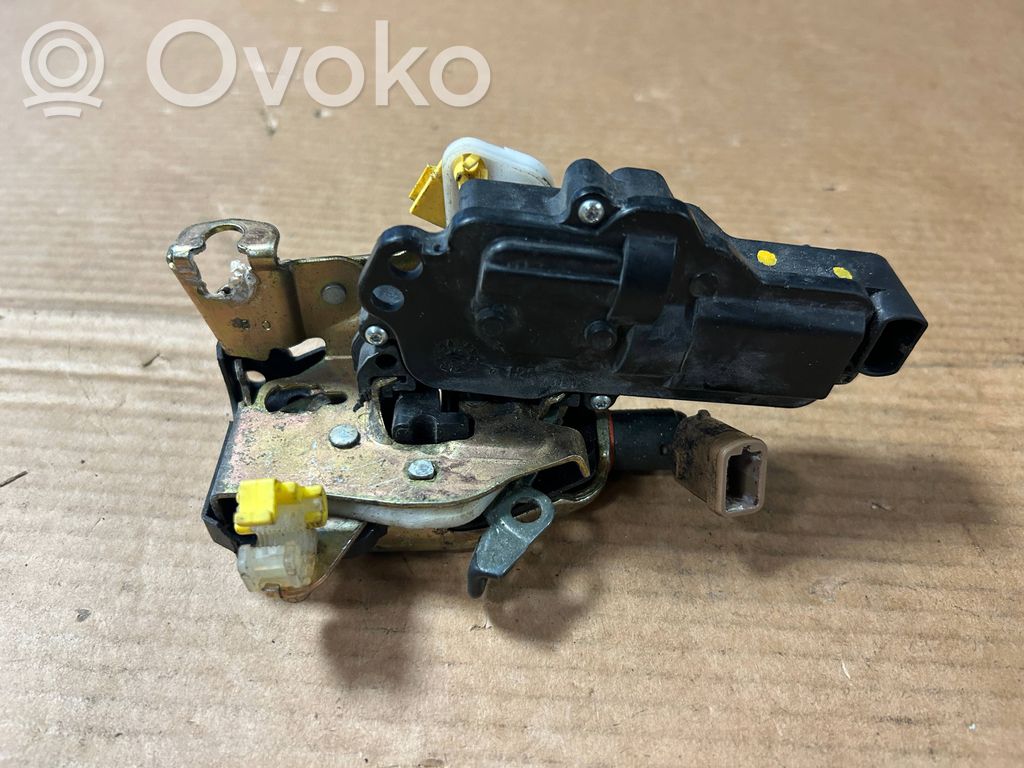 Front door lock   011202