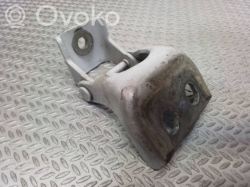 Mercedes-Benz Citan W415 Front door upper hinge 
