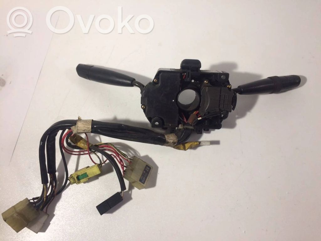 Subaru Legacy Commodo, commande essuie-glace/phare 