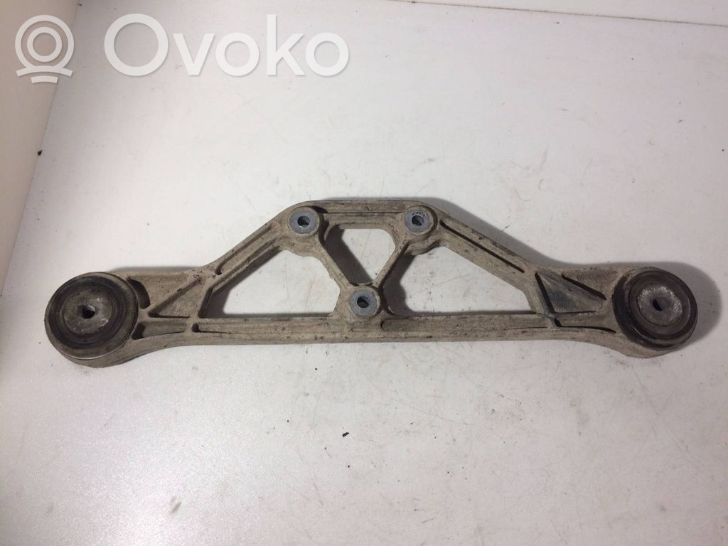 Audi A8 S8 D3 4E Diferencial trasero/Soporte de montaje del diferencial 