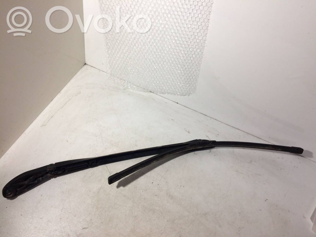 Audi A8 S8 D3 4E Brazo del limpiaparabrisas delantero 