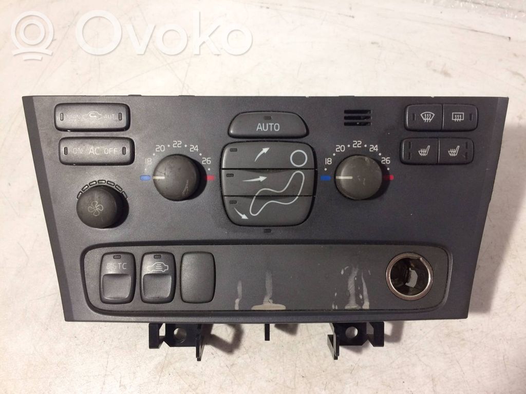 Volvo V70 Climate control unit 