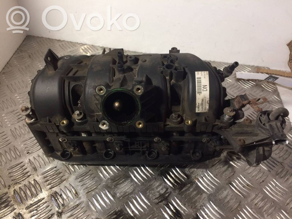 Opel Corsa D Colector de admisión 