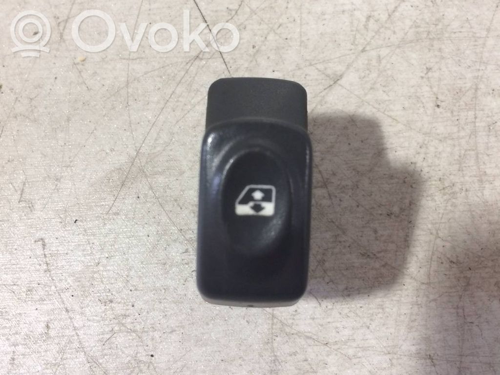 Renault Scenic I Electric window control switch 