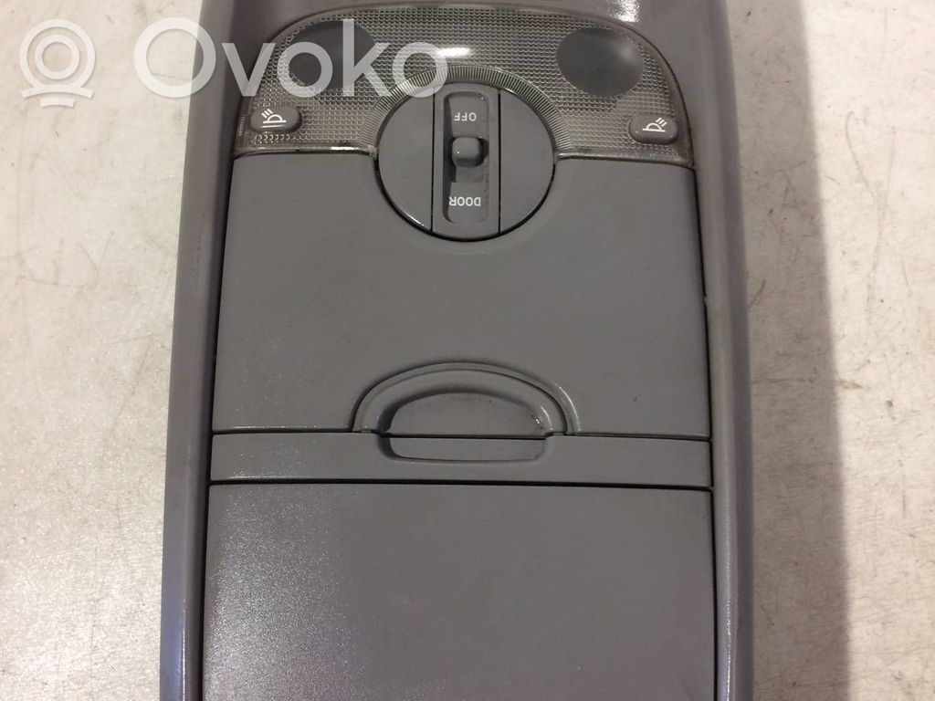 KIA Carnival Luz del asiento delantero 