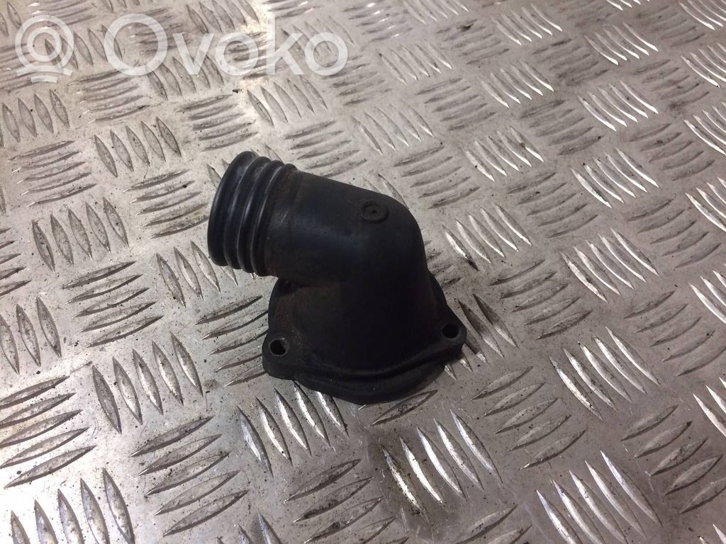 BMW 5 E34 Manguera/tubo del líquido refrigerante 