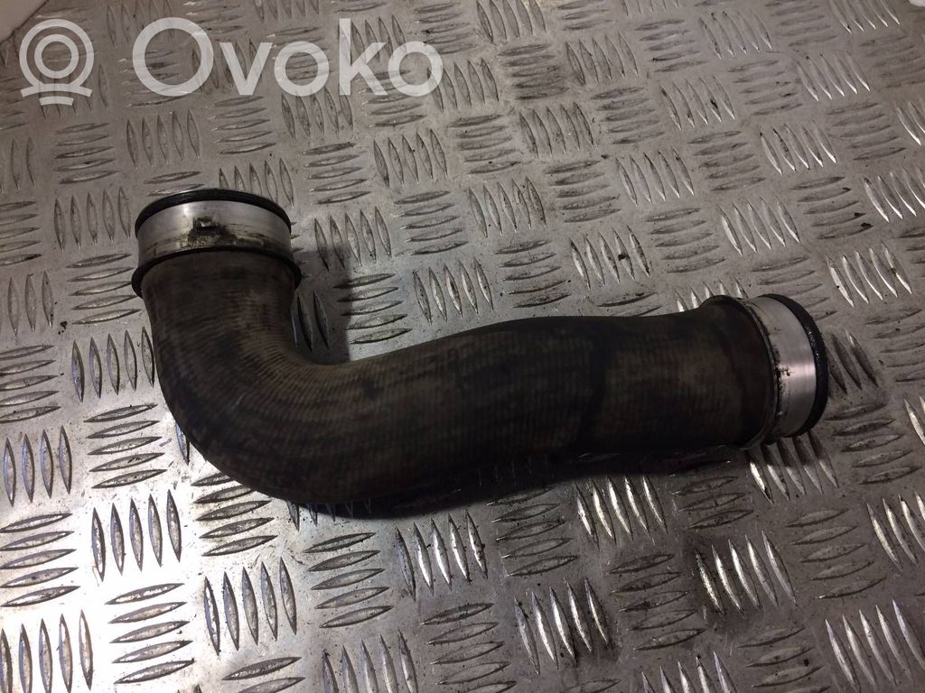 Skoda Octavia Mk2 (1Z) Välijäähdyttimen letku 