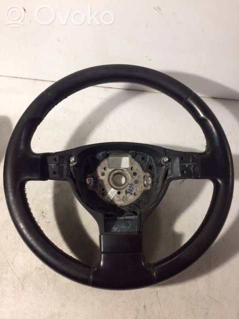 Volkswagen Golf V Ohjauspyörä 