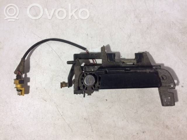 BMW 5 E34 Etuoven ulkokahva 