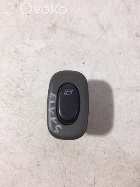 Electric window control switch   4927547,W202K