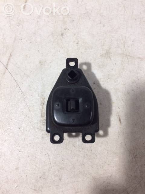 Wing mirror switch