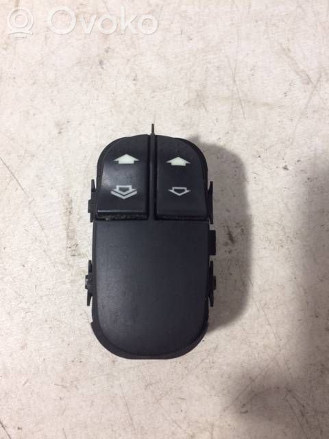 Ford Focus Electric window control switch 