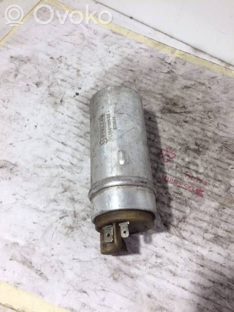 BMW 5 E39 Polttoainesäiliön pumppu 