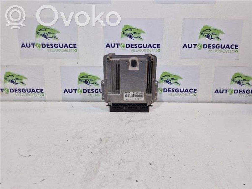 Renault Clio IV Unité de commande, module ECU de moteur 