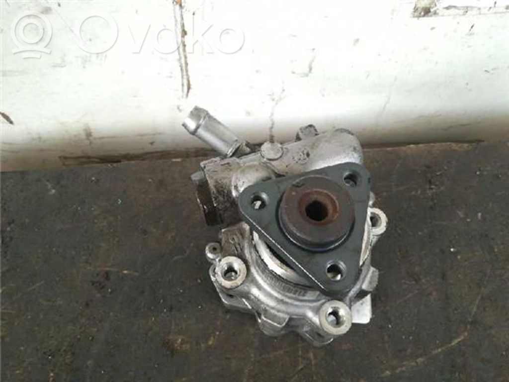 Power steering pump   7692974546