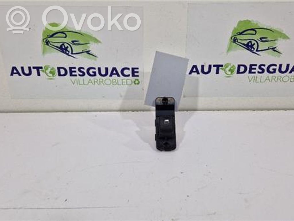 KIA Rio Interruptor del elevalunas eléctrico 