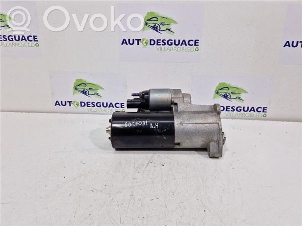 Audi A4 S4 B5 8D Starteris 