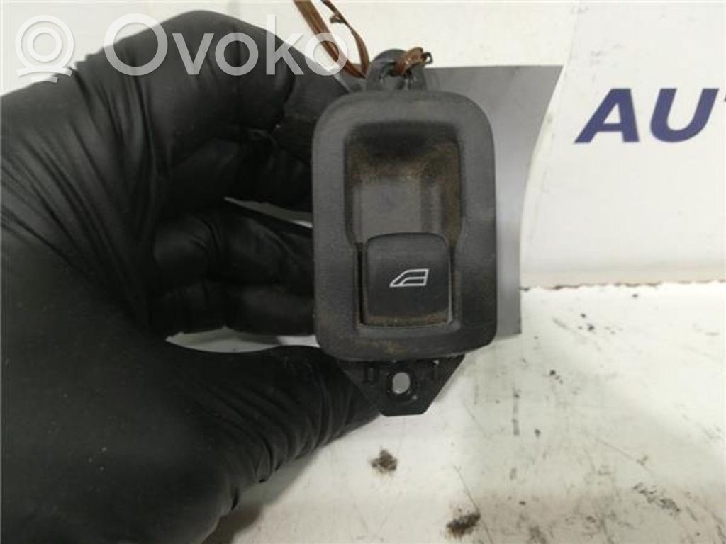 Electric window control switch   31272013,10W213