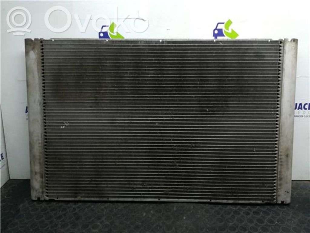 Audi A8 S8 D2 4D Variklio tepalo radiatorius 