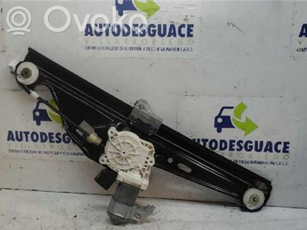 Regulador de puerta trasera con motor