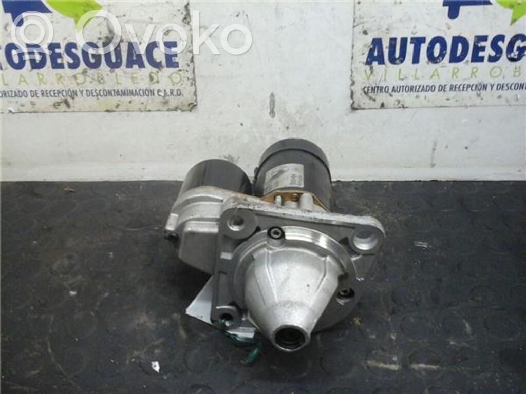 KIA Carens I Starteris 