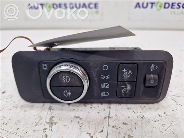 Ford Kuga II Light switch 