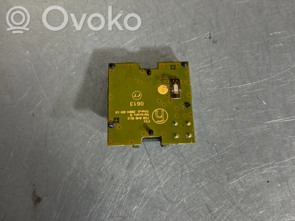 Audi A6 S6 C6 4F Antenos stiprintuvas 