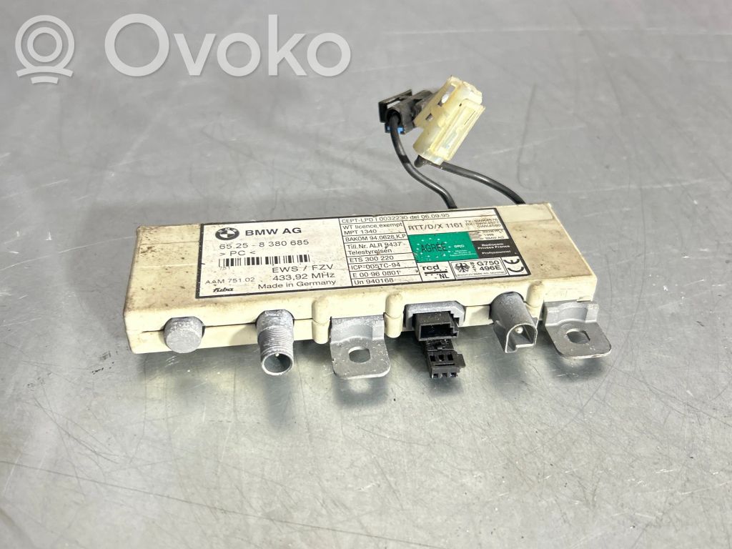 BMW 5 E39 Antenas pastiprinātājs 
