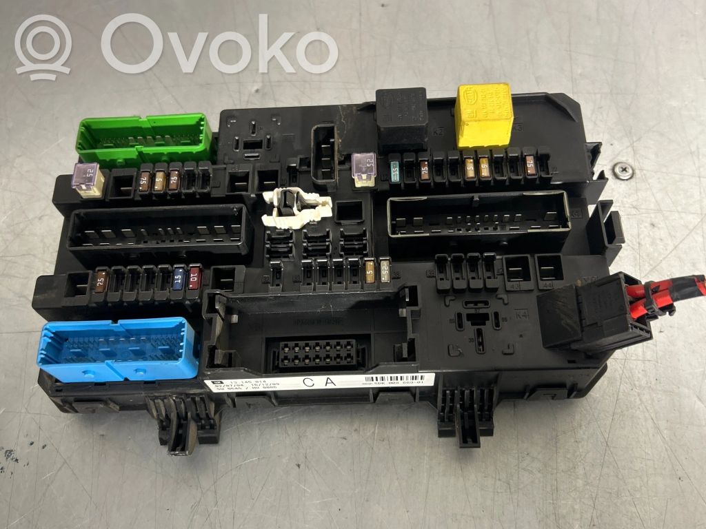 Opel Astra H Módulo de fusible 