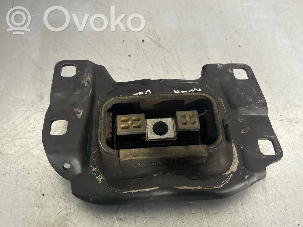 Ford Kuga I Dzinēja spilvens 