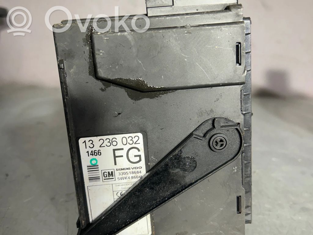 Opel Astra H Comfort/convenience module 