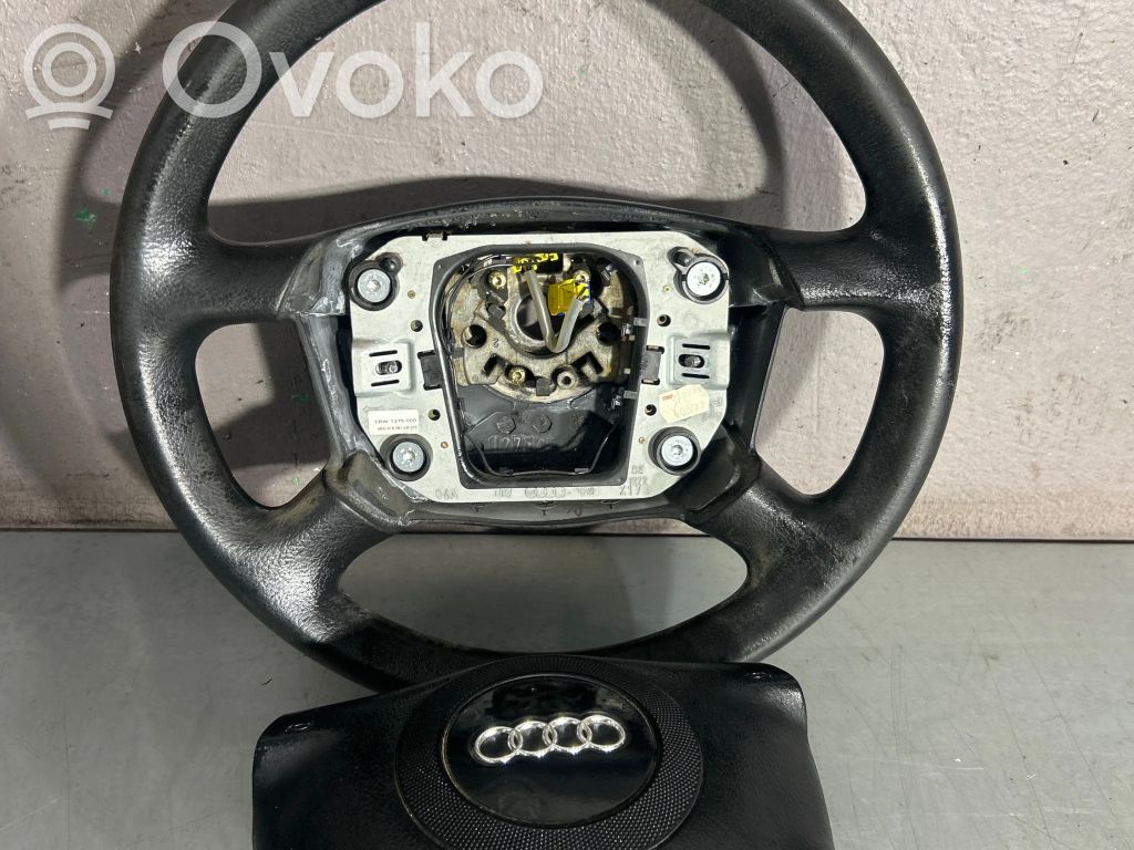Audi A6 S6 C5 4B Ohjauspyörä 