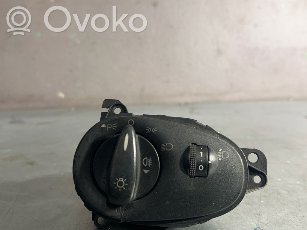 Ford Focus Light switch 