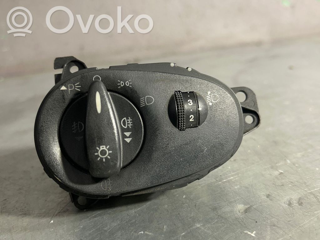 Ford Focus Light switch 