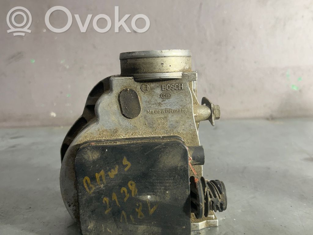 BMW 3 E36 Mass air flow meter 