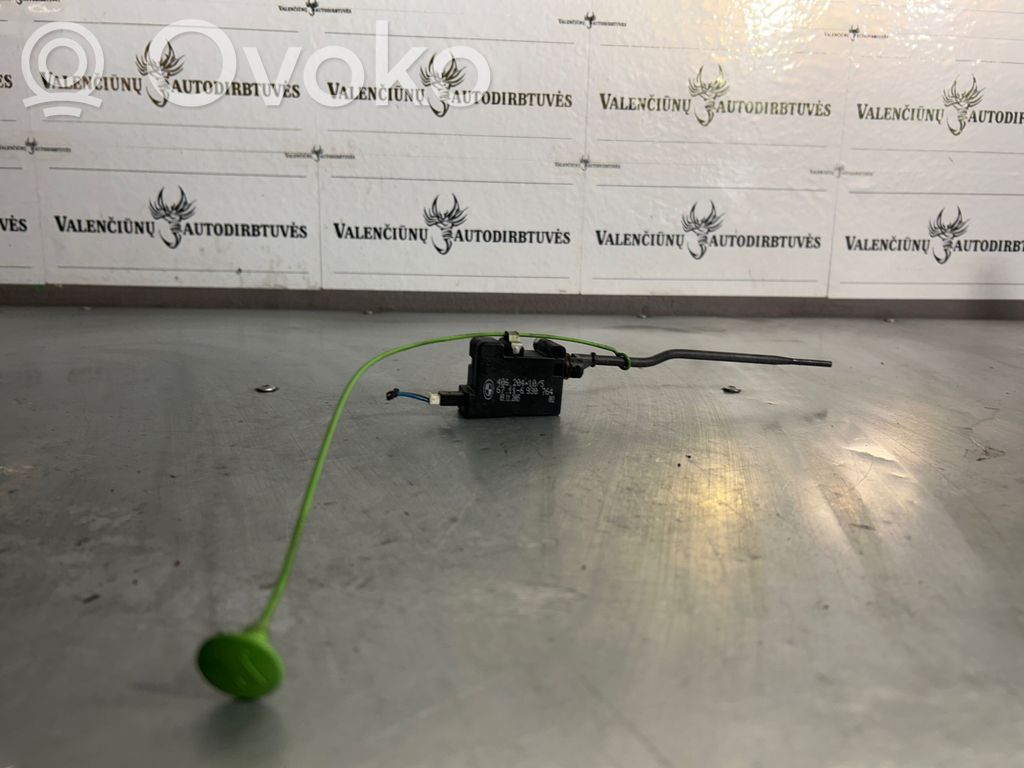 BMW 3 E90 E91 Fuel tank cap lock 