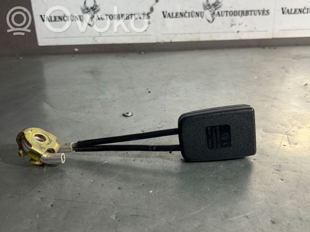 Volkswagen New Beetle Rear seatbelt buckle 